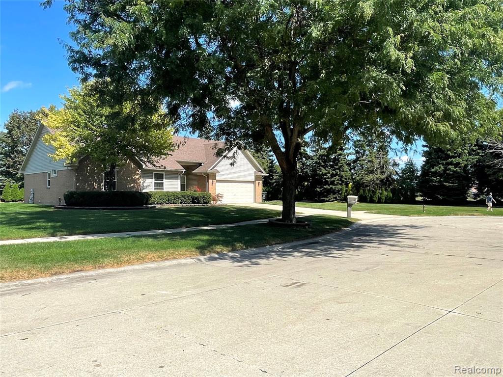 5859 Calgary Court, Sterling Heights, MI 48314 — Photo 14
