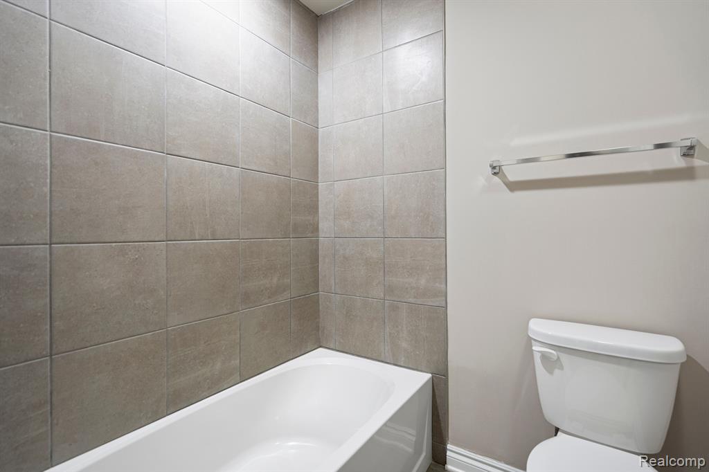 4021 NOTTINGHAM Circle, Clarkston, MI — Photo 10