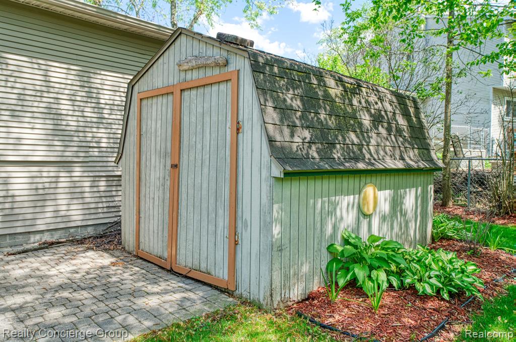 455 EAGLE Way, South Lyon, MI 48178 — Photo 31
