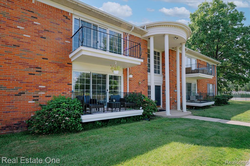 430 Fox Hills Drive N, A-1, Bloomfield Hills, MI 48304 — Photo 4