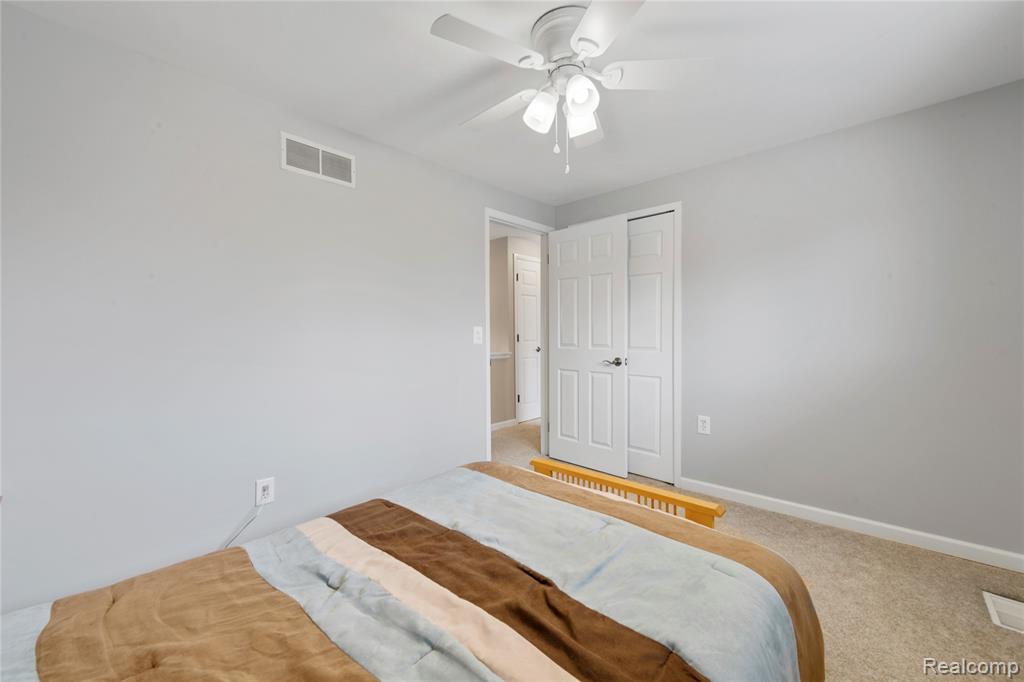 4902 Hubbard Drive, Troy, MI 48085 — Photo 26