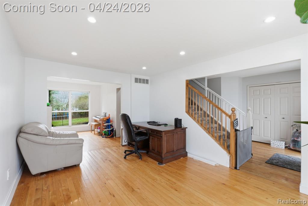 1140 Olympic Court, Oxford, MI 48371 — Photo 12