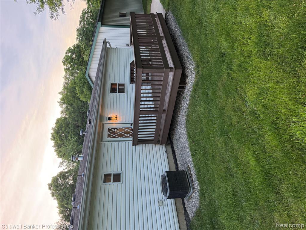24 Springer Lane, Attica, MI 48412 — Photo 3