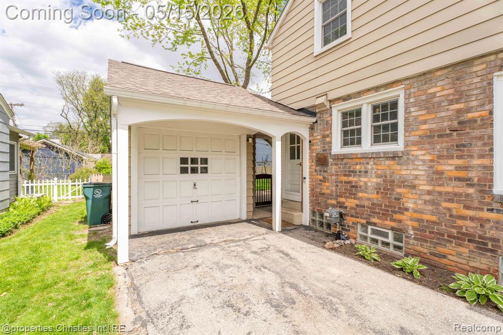 919 E Lincoln Avenue, Royal Oak, MI 48067 — Photo 3
