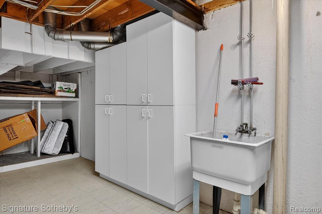 7107 Pebble Park Drive, 163, West Bloomfield, MI — Photo 55