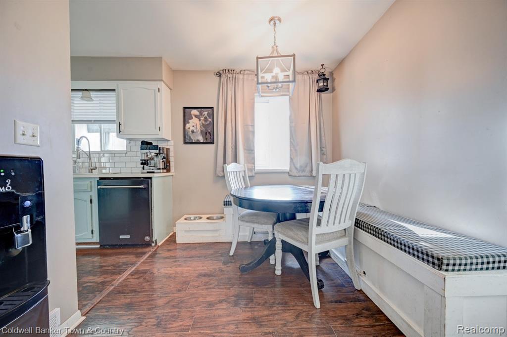 304 John Street, Holly, MI 48442 — Photo 10