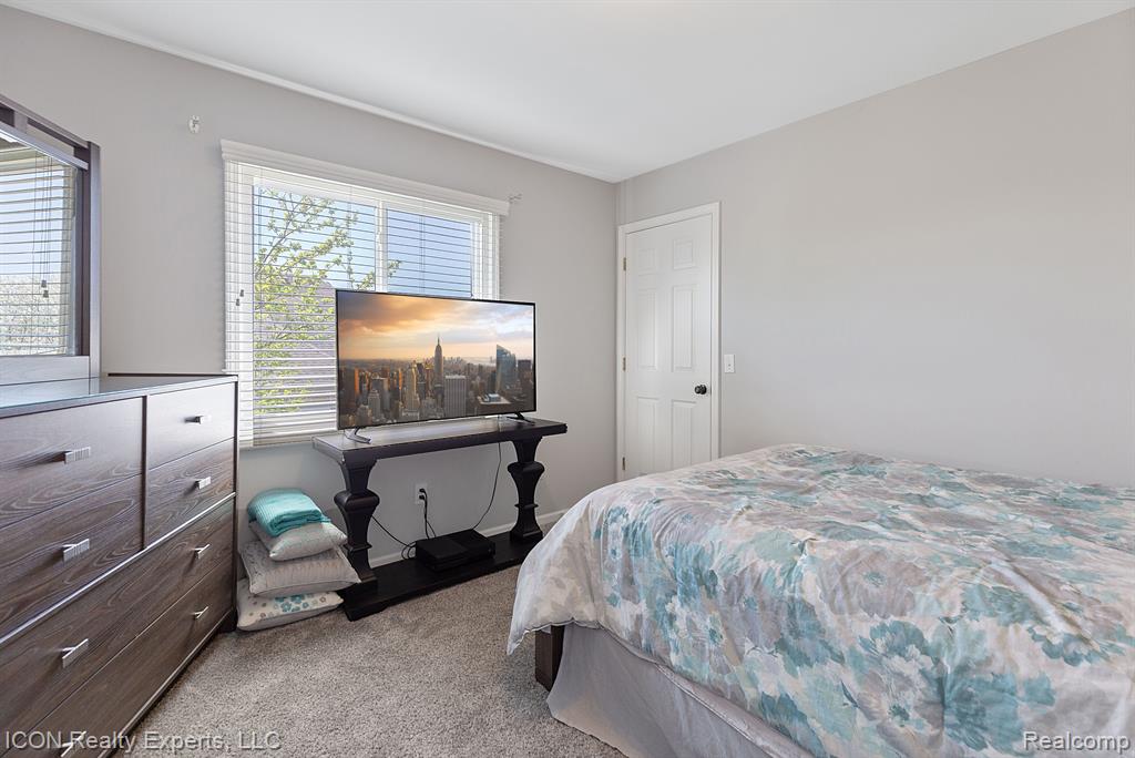 51874 EMIL Drive, Macomb, MI 48042 — Photo 28