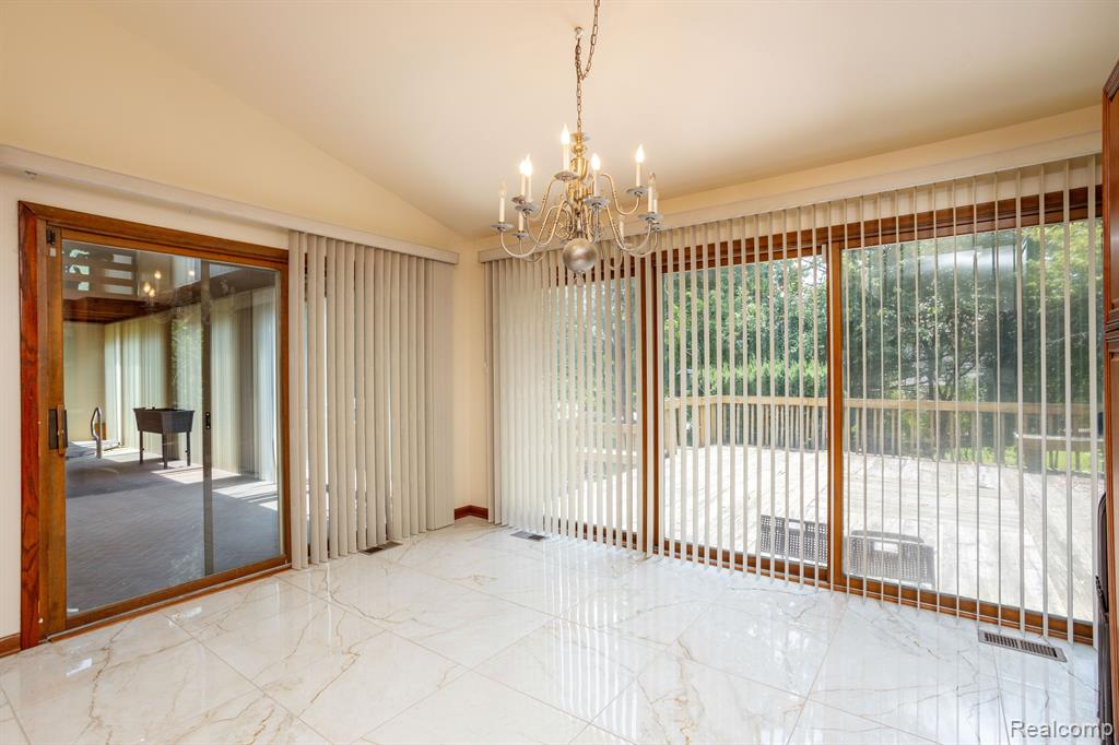 4421 PINEHURST Drive, West Bloomfield, MI — Photo 20