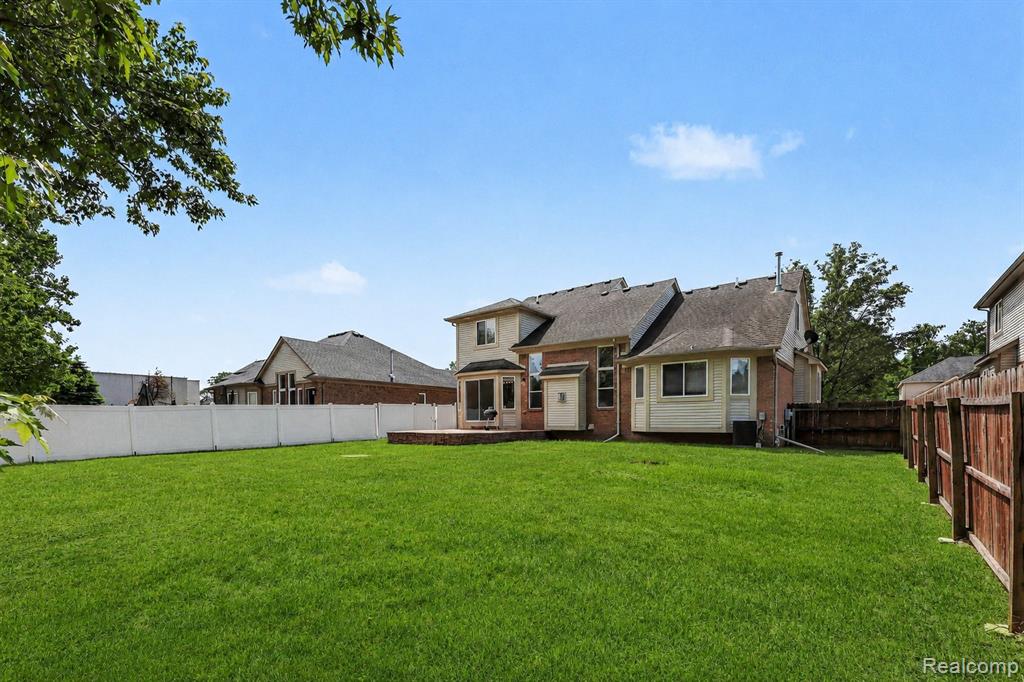 22273 Brywood Court, Clinton Twp, MI 48036 — Photo 38