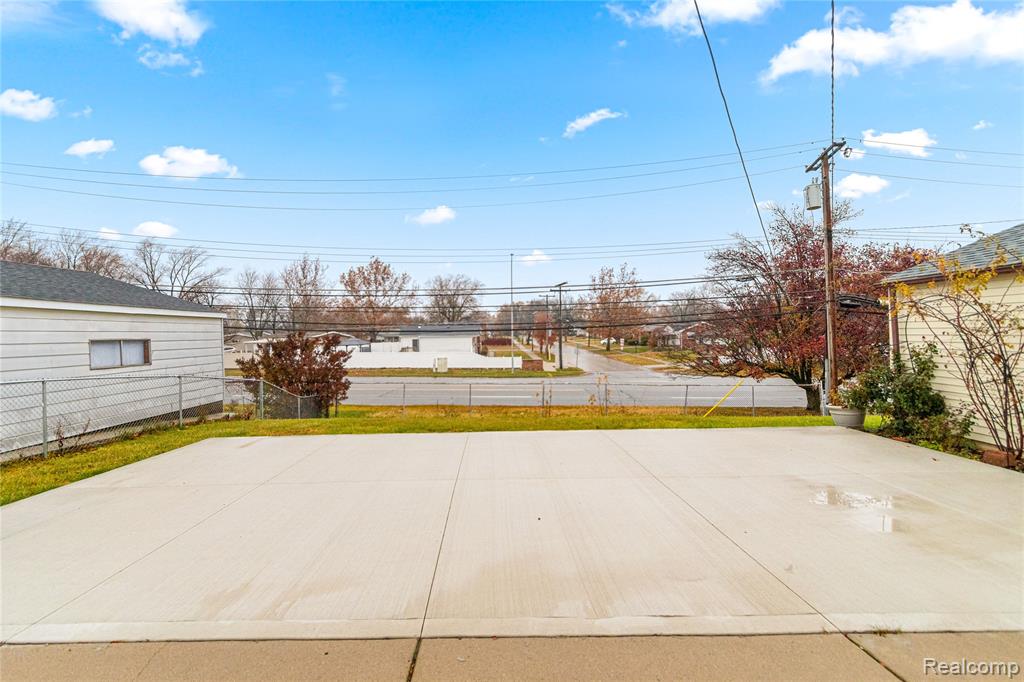 7148 Plainfield Street, Dearborn Heights, MI 48127 — Photo 33