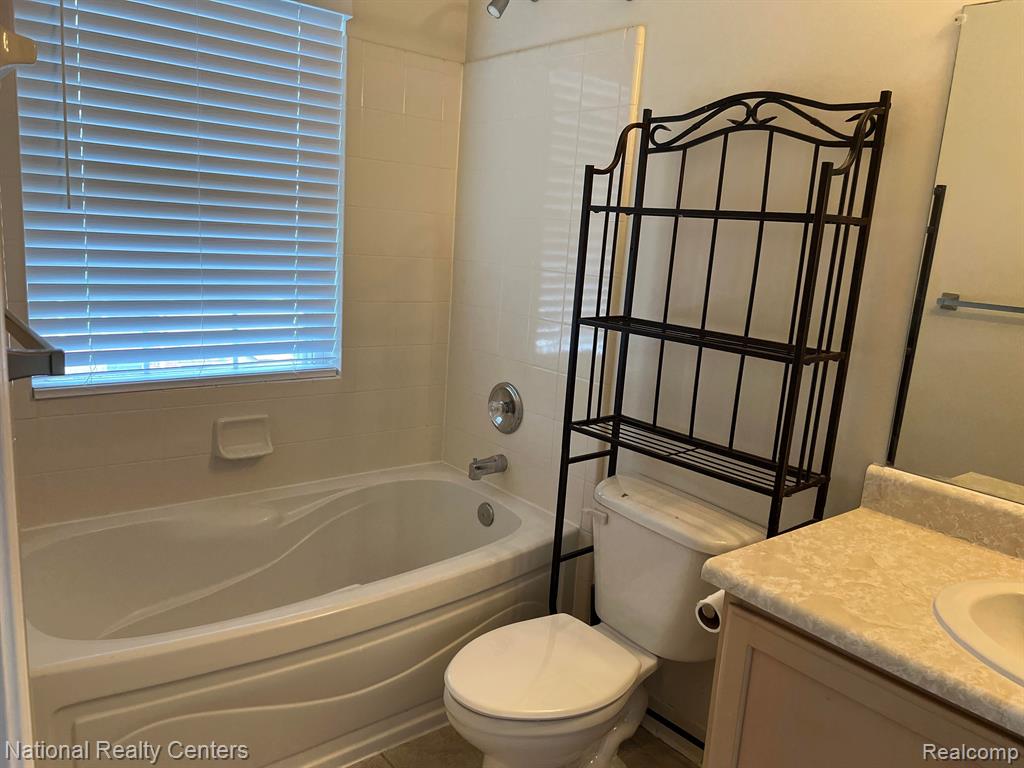 41867 MITCHELL Road, Novi, MI — Photo 21