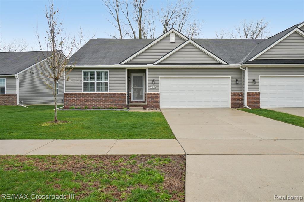 10324 Swan Lake Circle, Ypsilanti, MI 48197 — Photo 3