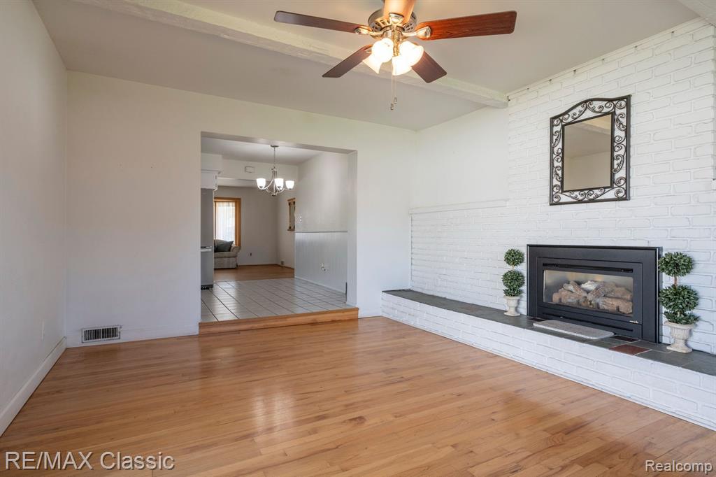 7349 IROQUOIS Street, Westland, MI — Photo 17