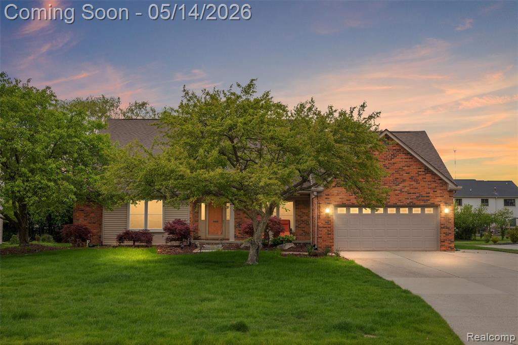 27526 Bridle Hills Drive, Farmington, MI 48336 — Photo 39