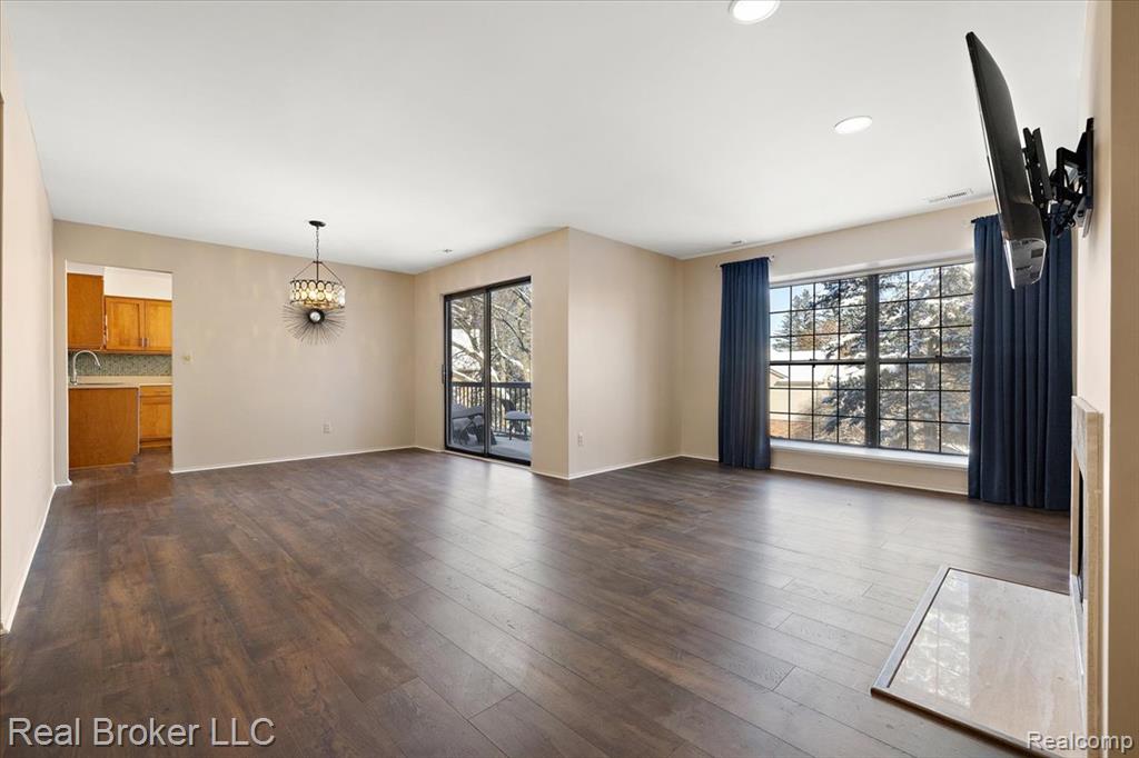 36952 Ridgedale Court, Farmington, MI 48331 — Photo 10