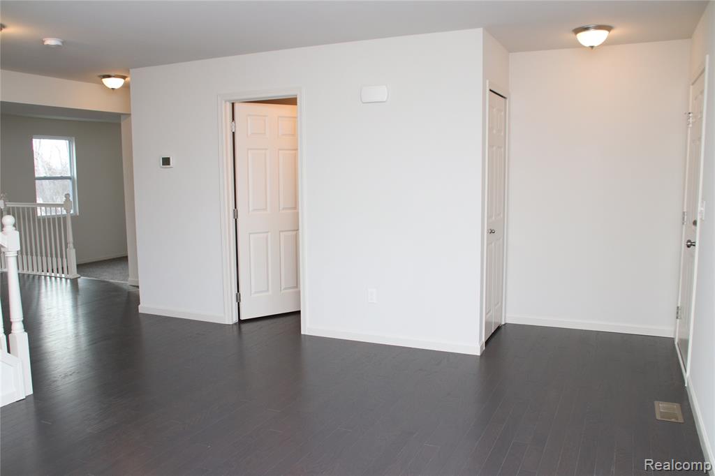58278 PEMBROOKE Avenue, New Haven, MI 48048 — Photo 6