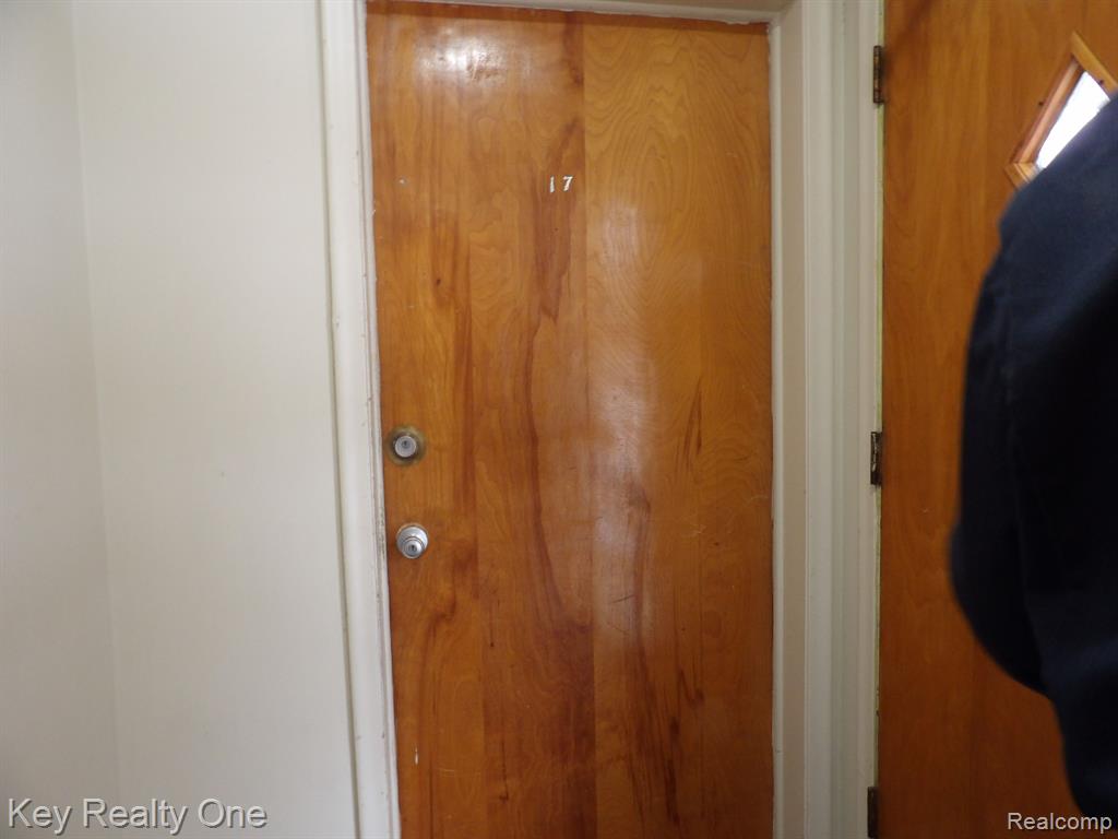 17284 BENTLER Street, 17, Detroit, MI 48219 — Photo 2