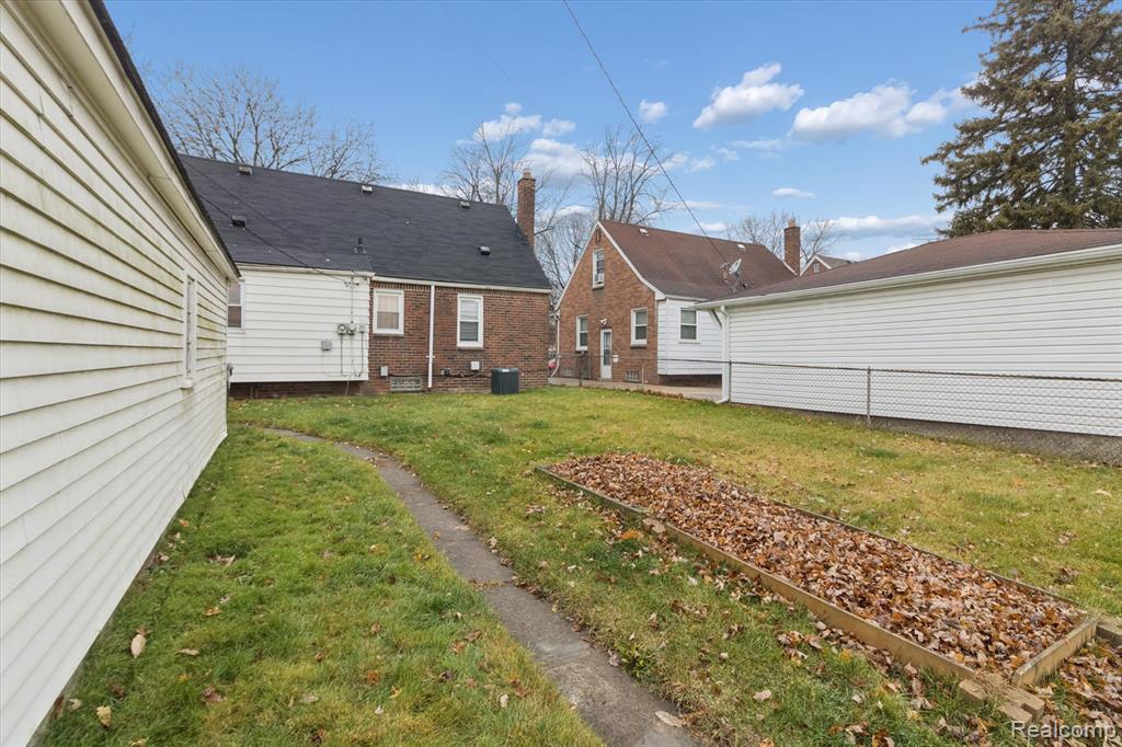 9540 Mercedes, Redford, MI 48239 — Photo 40