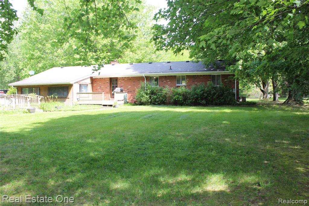 1425 N Alstott Drive, Howell, MI 48843 — Photo 21