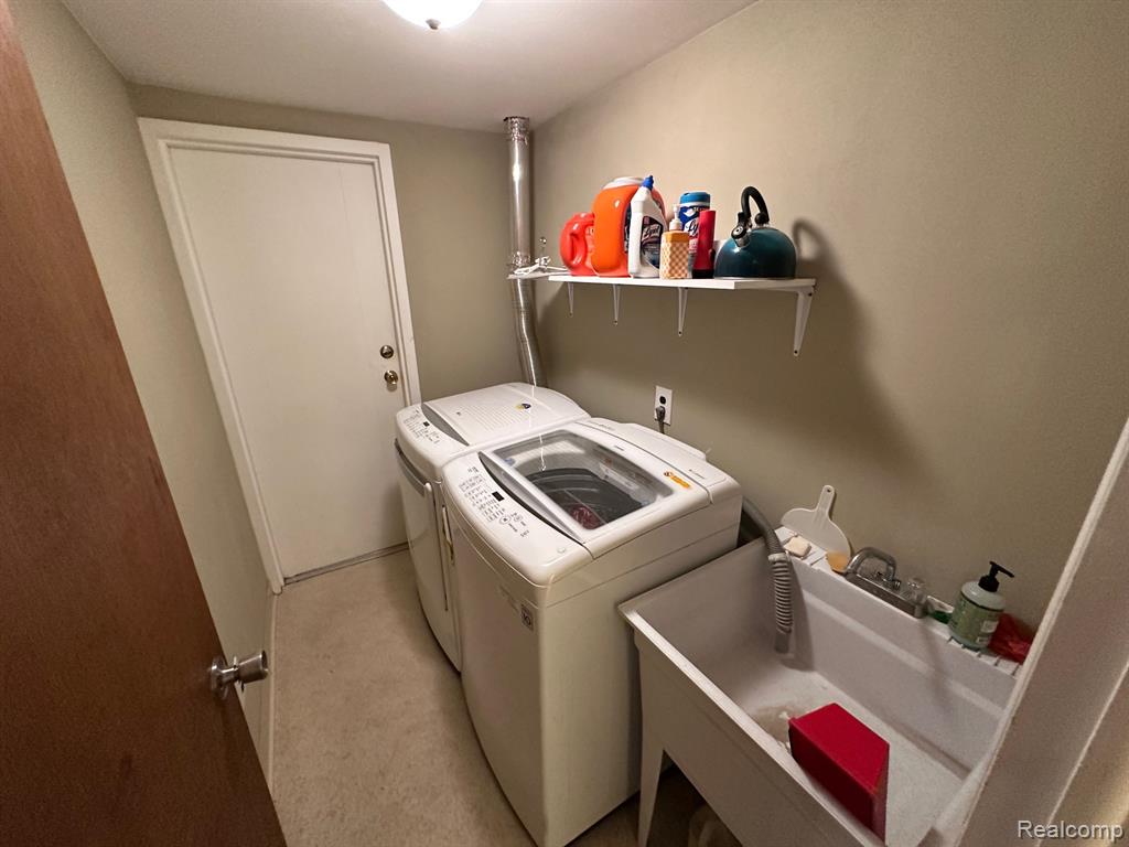 8211 Karam Boulevard, Warren, MI 48093 — Photo 13