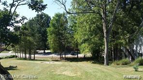 828 N Main St, Milford, MI 48381 — Photo 4