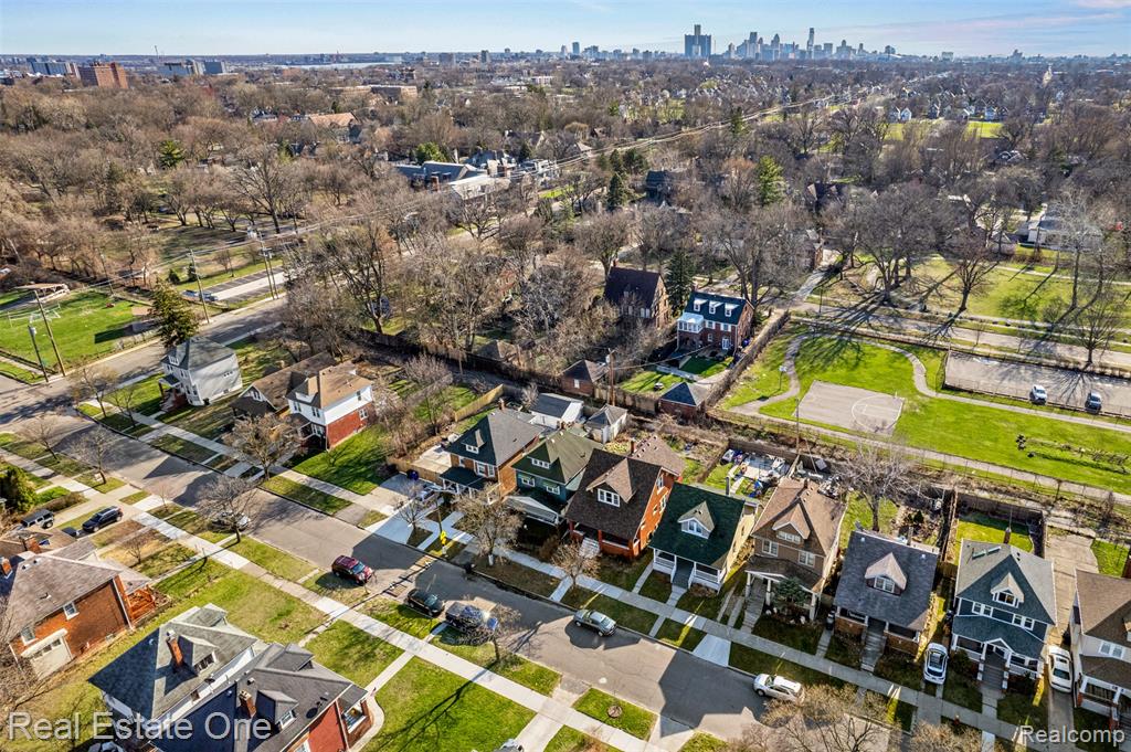 2965 FISCHER Street, Detroit, MI 48214 — Photo 33