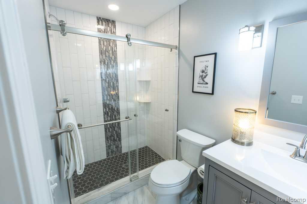 244 Gladwin Avenue, Commerce Twp, MI — Photo 17