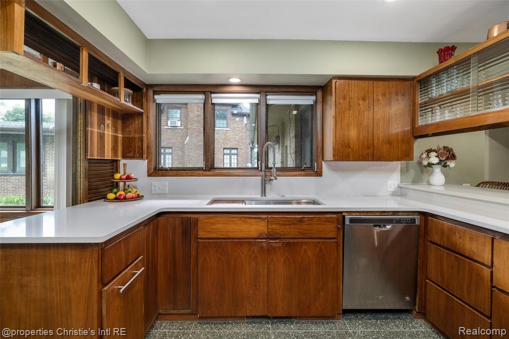 2771 W 7 Mile Road, Detroit, MI 48221 — Photo 17