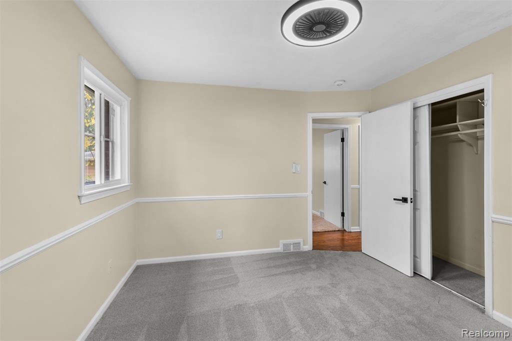 9352 Nathaline Street, Redford, MI 48239 — Photo 16