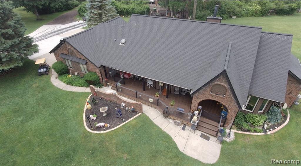 8969 Hyne Road, Brighton, MI 48114 — Photo 2