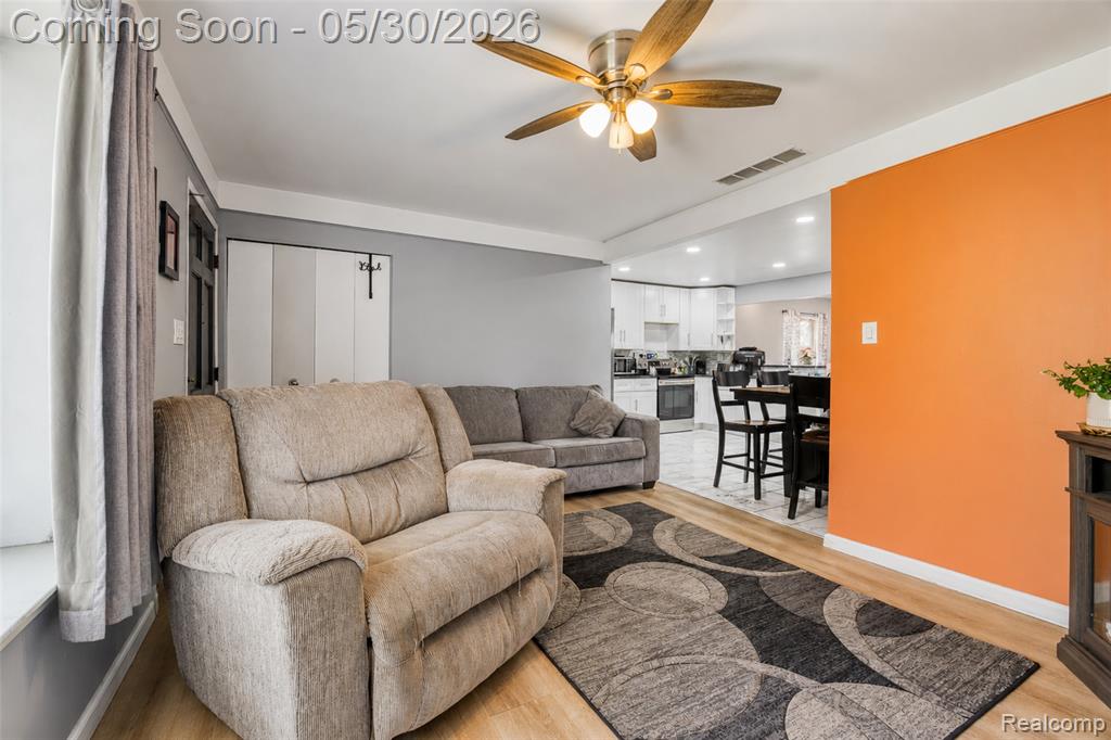 36900 Ferndale Street, Romulus, MI 48174 — Photo 10