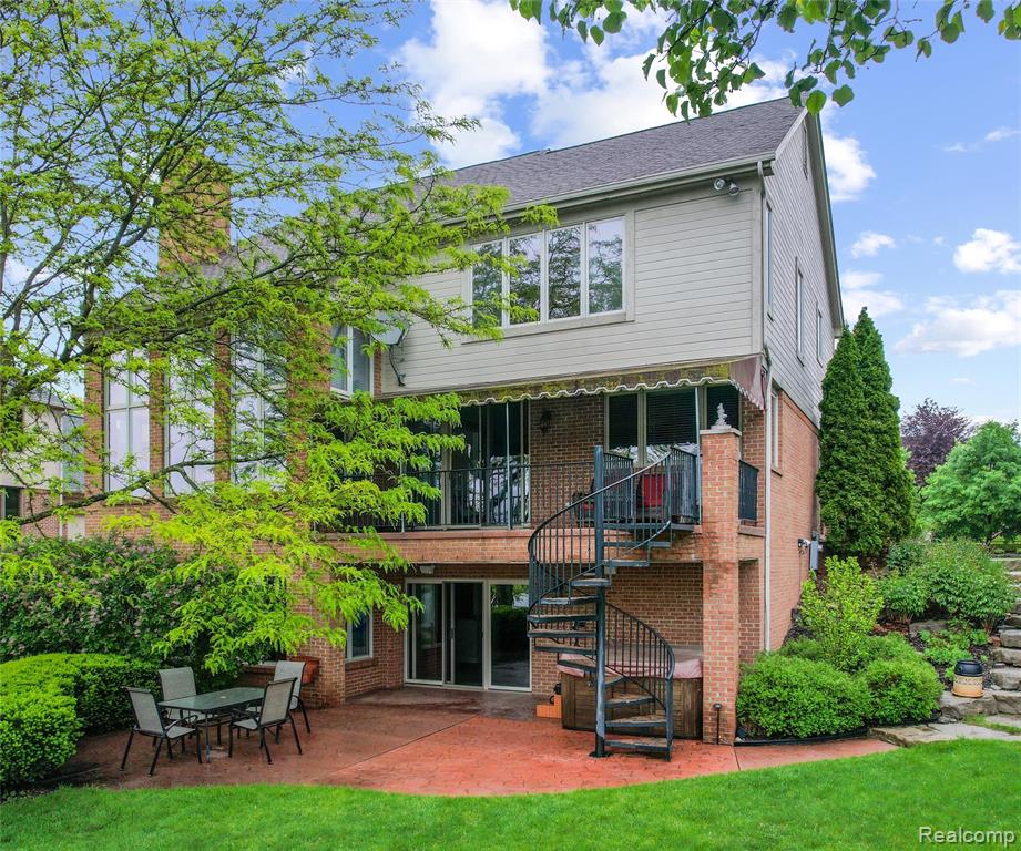 17747 PARKSHORE Drive, Northville, MI 48168 — Photo 7