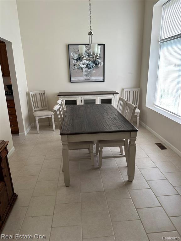 1429 Sherwood Forest Court, Waterford, MI 48327 — Photo 3