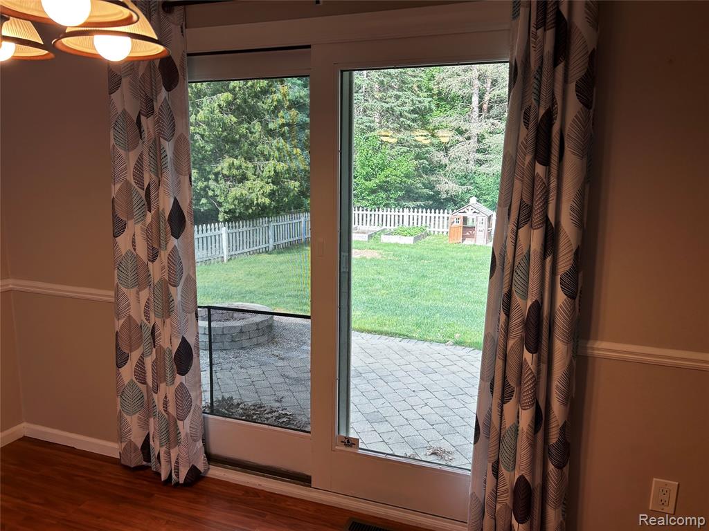5440 Deland Road, Flushing, MI 48433 — Photo 8