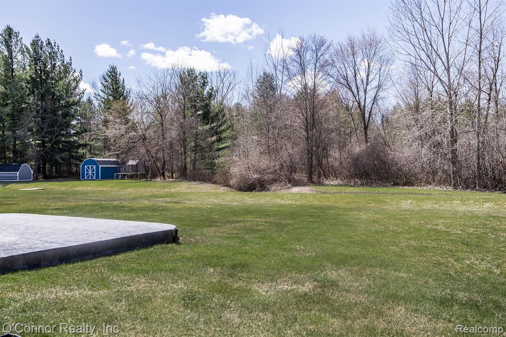 748 ALEXANDRIA Street, Marysville, MI 48040 — Photo 28