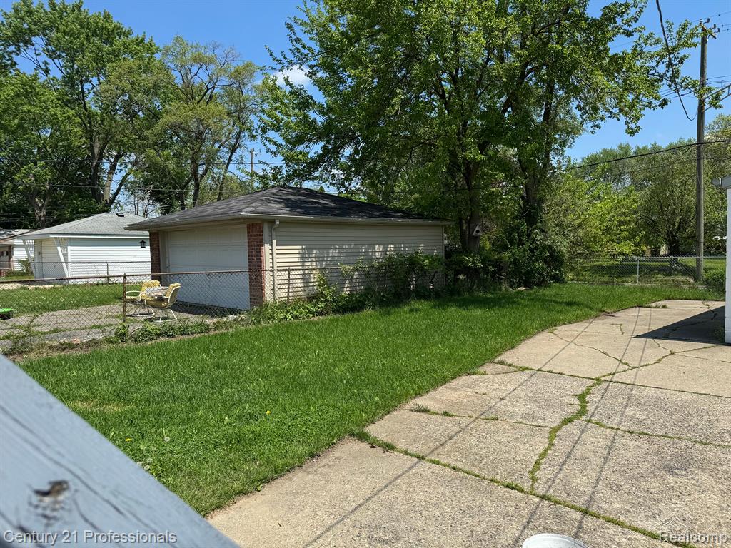 6908 BURNLY Street, Garden City, MI — Photo 3