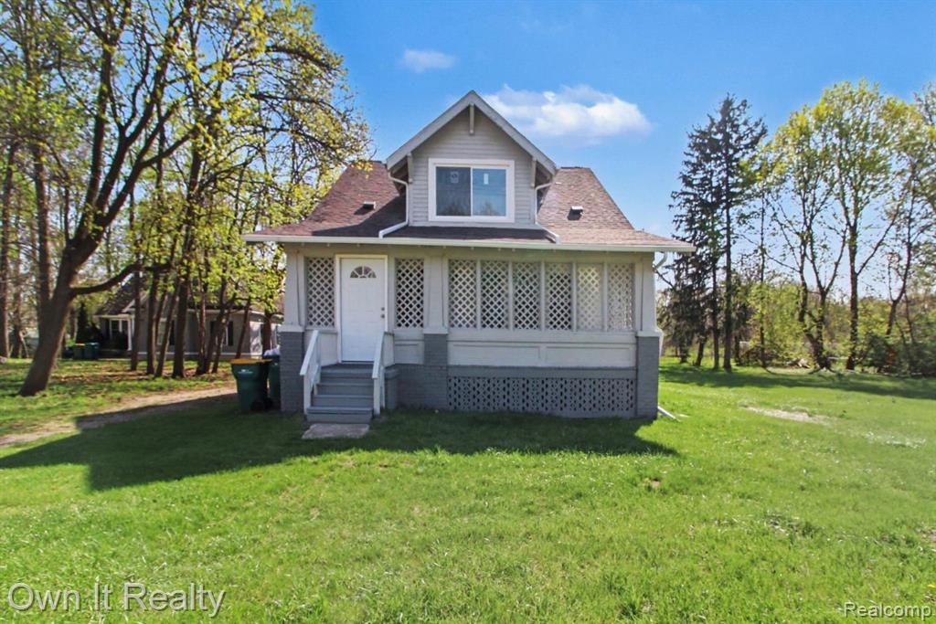 6023 Wayne Road, Romulus, MI 48174 — front exterior