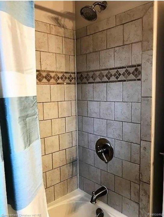 44040 N UMBERLAND Circle, Canton, MI 48187 — Photo 8