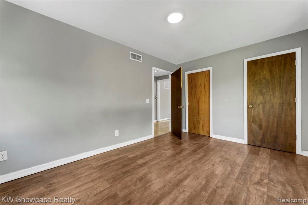 7969 Richardson Road, West Bloomfield, MI 48323 — Photo 17