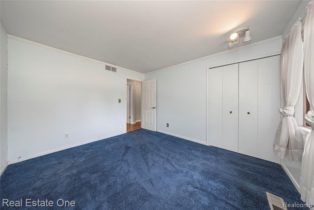 6995 Allen Hill Court, Clarkston, MI 48348 — Photo 29