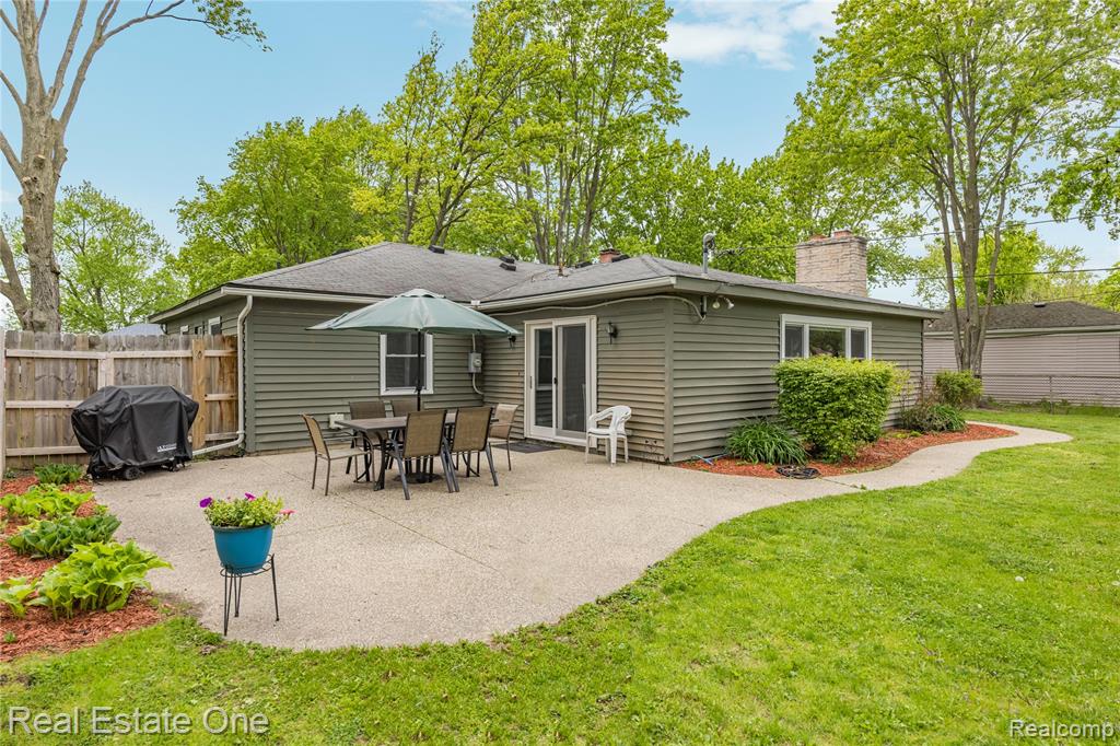 2262 Kohler Street, Waterford, MI 48329 — Photo 44