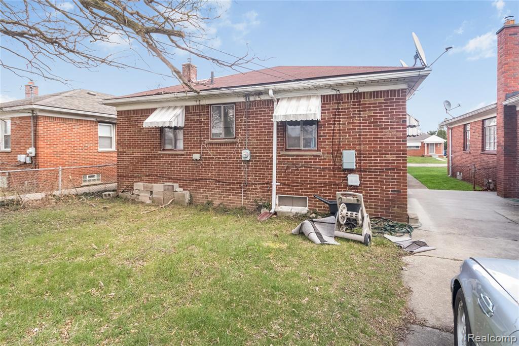 8117 Dale Street, Dearborn Heights, MI 48127 — Photo 4