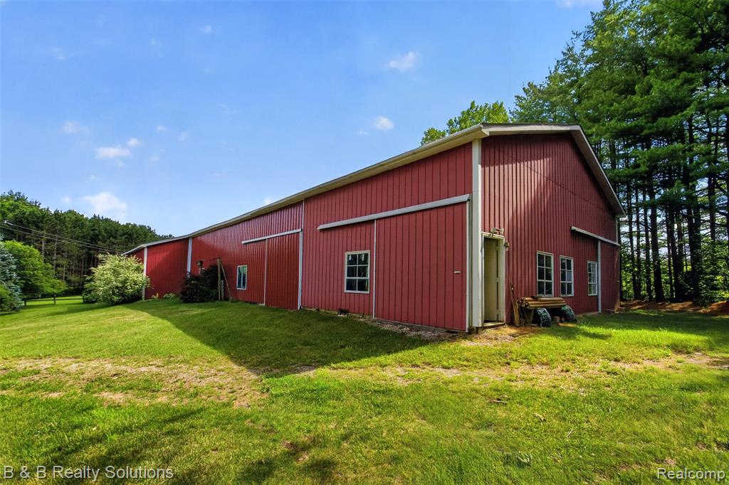 5544 Piersonville Road, Columbiaville, MI 48421 — Photo 37