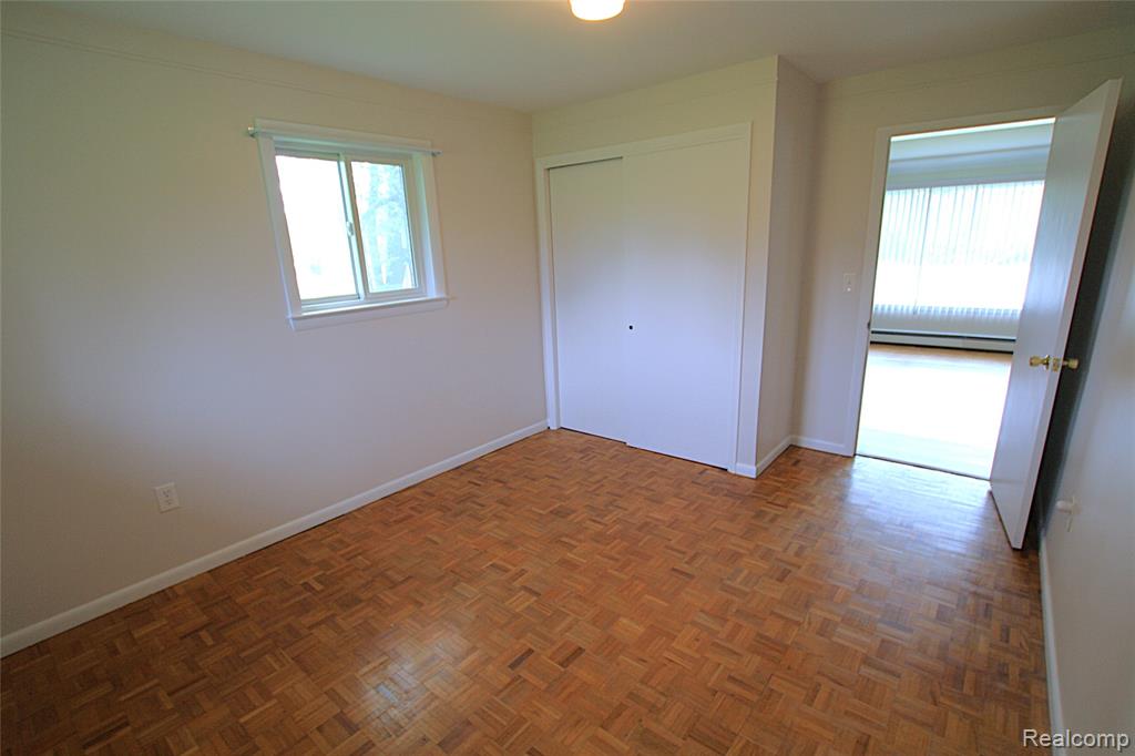 5404 Miller Road, Swartz Creek, MI 48473 — Photo 17