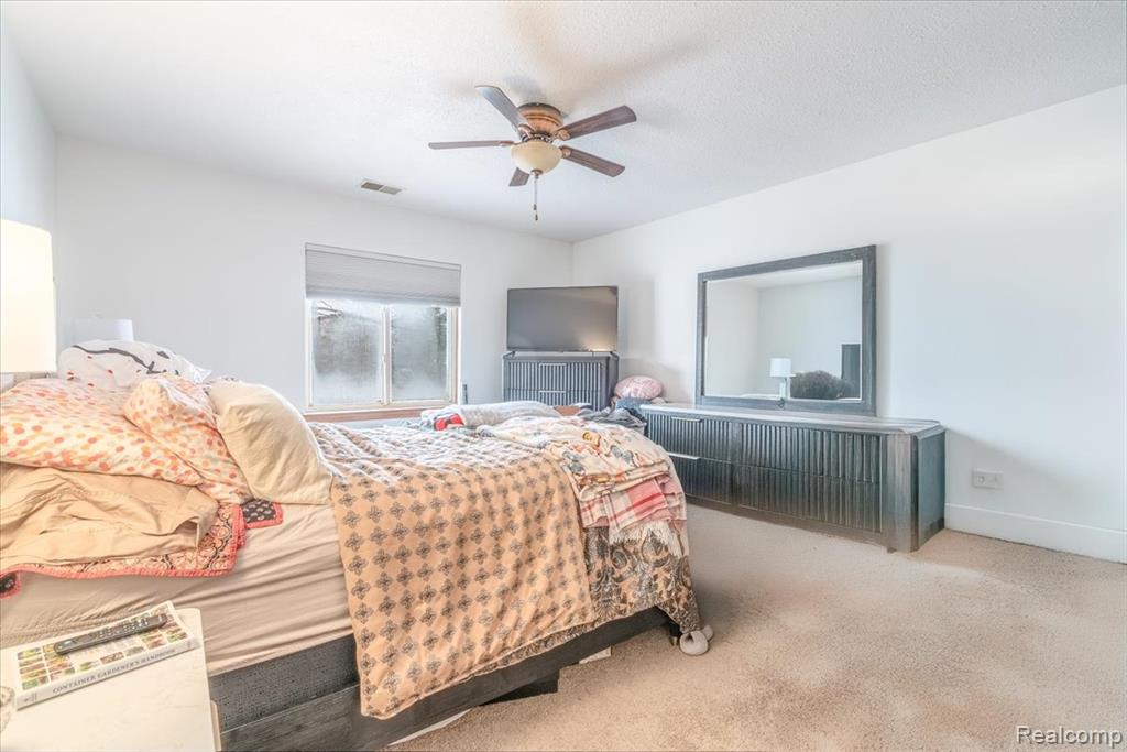 9714 Sawgrass Court, Belleville, MI 48111 — Photo 20