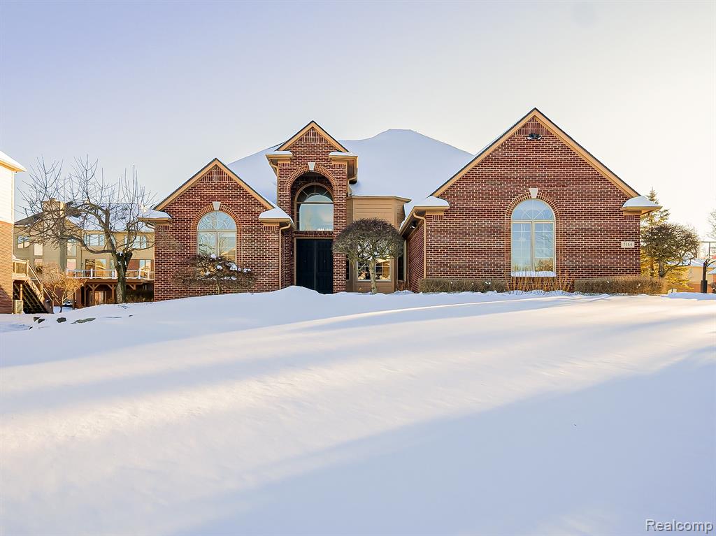 7364 Essex Drive, West Bloomfield, MI — Photo 72