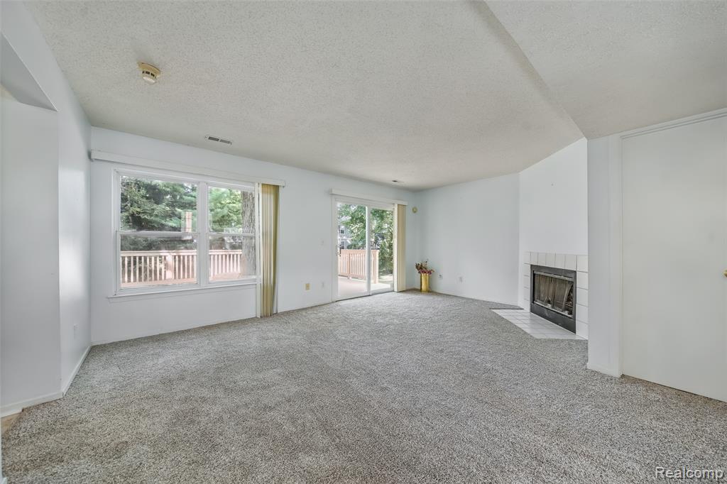 870 Huntclub Boulevard, Auburn Hills, MI 48326 — Photo 20