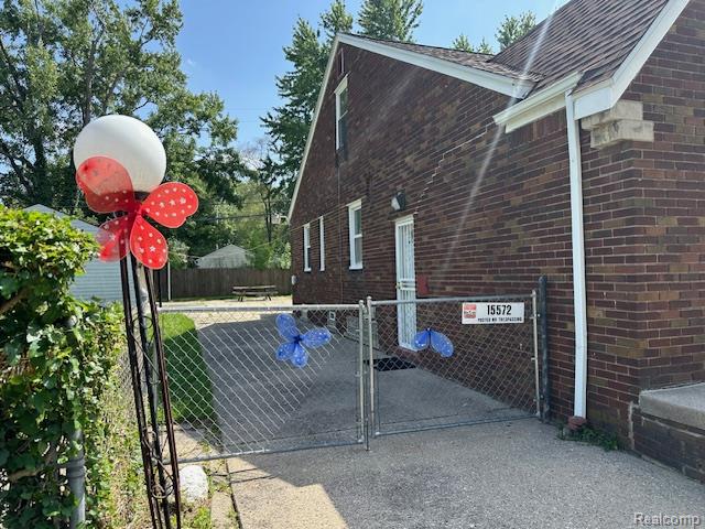 15572 Fordham Street, Detroit, MI 48205 — Photo 32