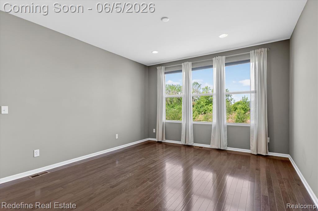 49916 Alden, Canton, MI 48188 — Photo 20