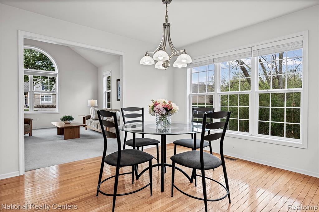 8521 Brewster, Canton, MI 48187 — Photo 17